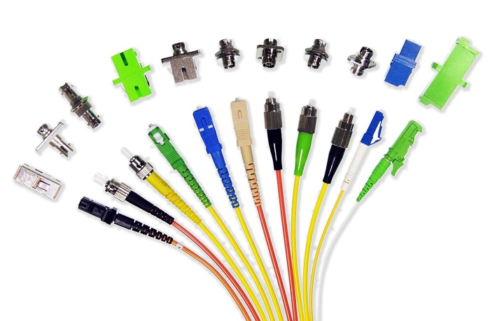 ¿Cómo juzgar el rendimiento de los conectores de cable de conexión de fibra óptica?